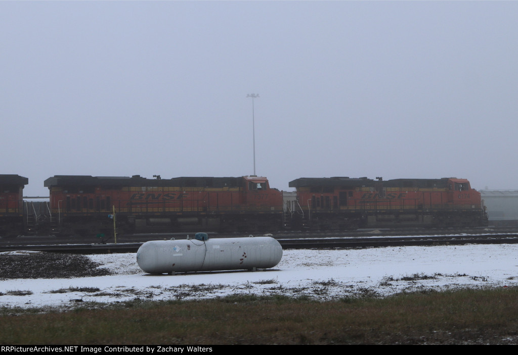 BNSF 7877 6174